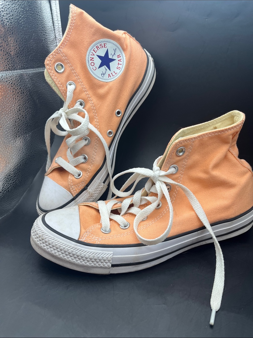 SZ 7.5 Converse High Top Sneakers - Peach and Off-White shoes chucks men’s 5.5